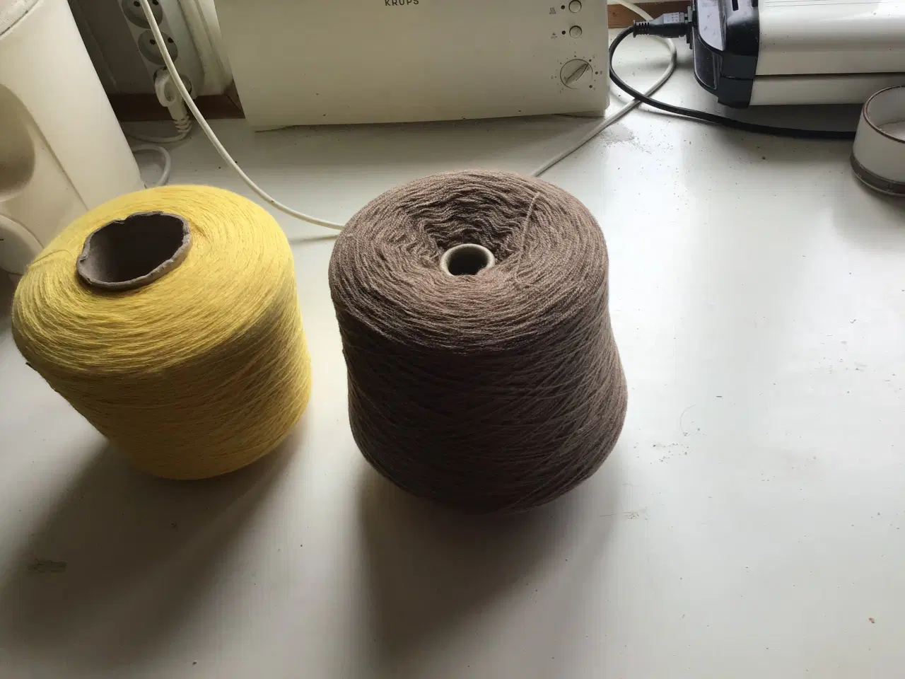 Billede 2 - Garn til strikkemaskine