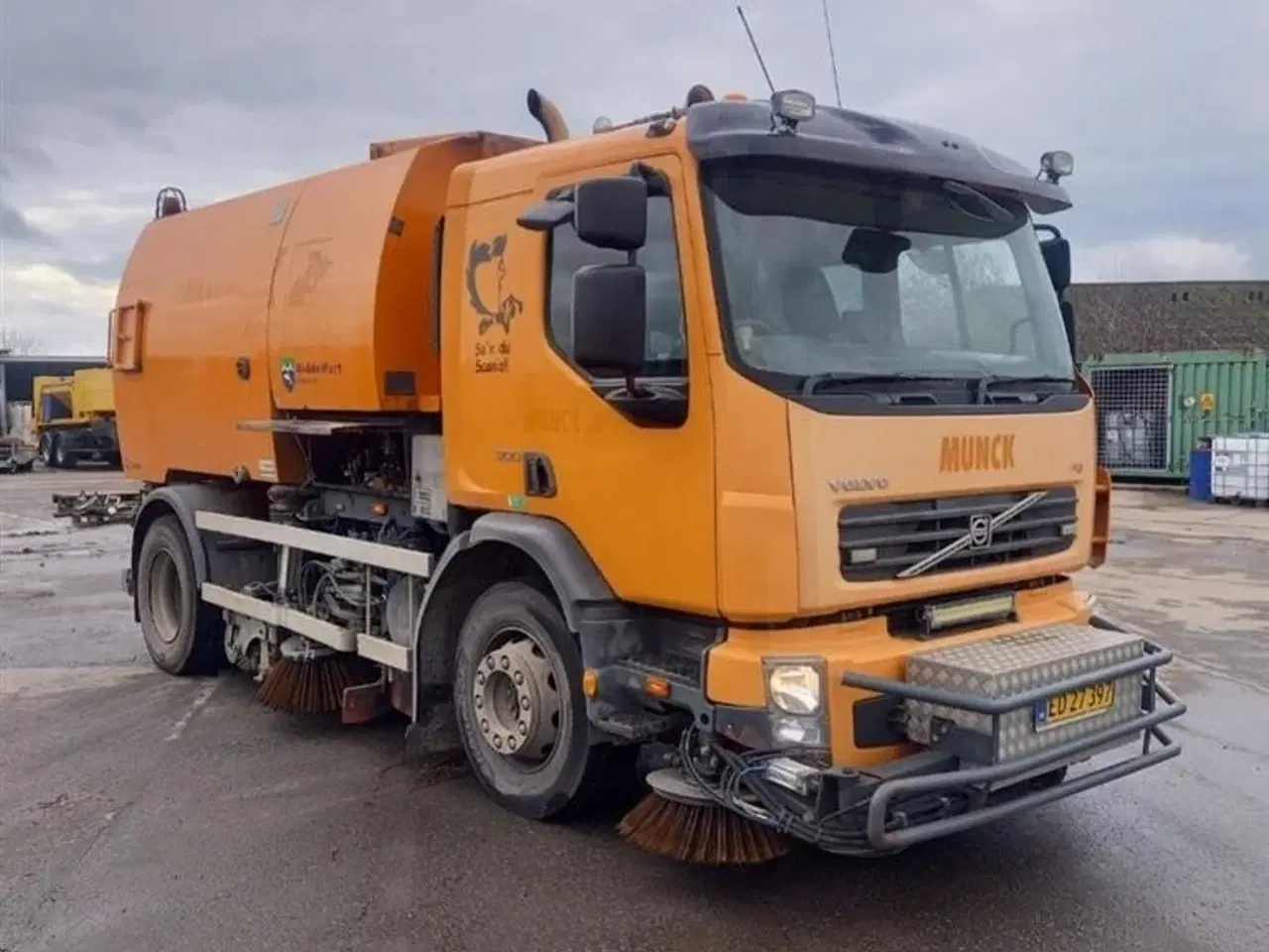 Billede 3 - - - - Volvo FE 300FE Fejesugebil