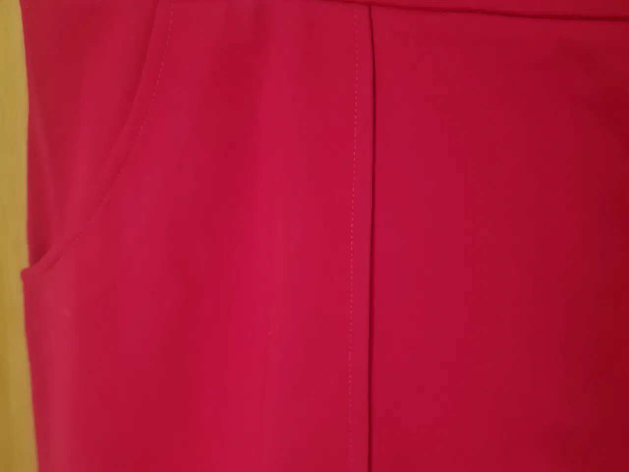 Billede 2 - Nederdel str 48 Dorothy Perkins 