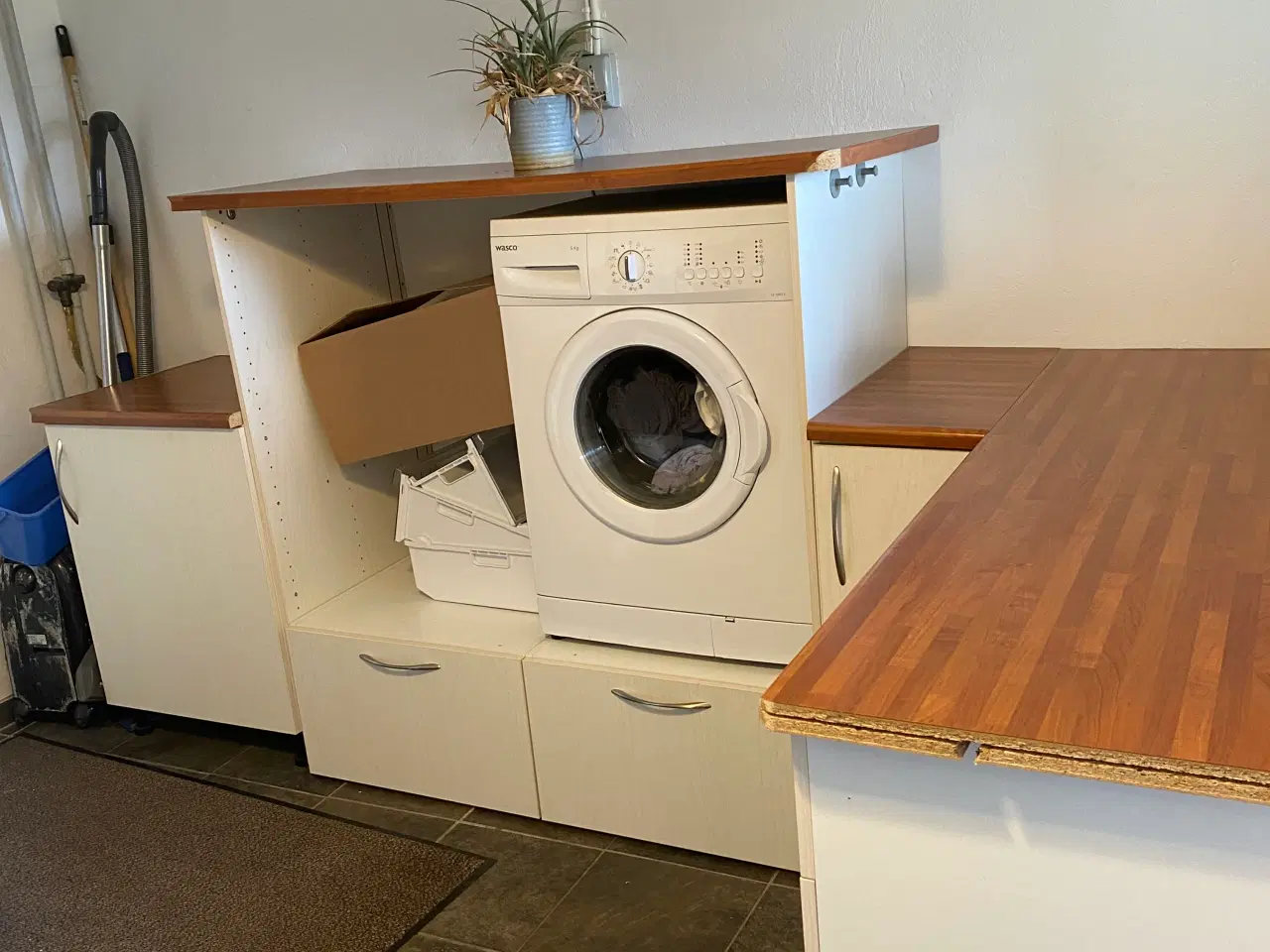 Billede 2 - Baggangs møbel