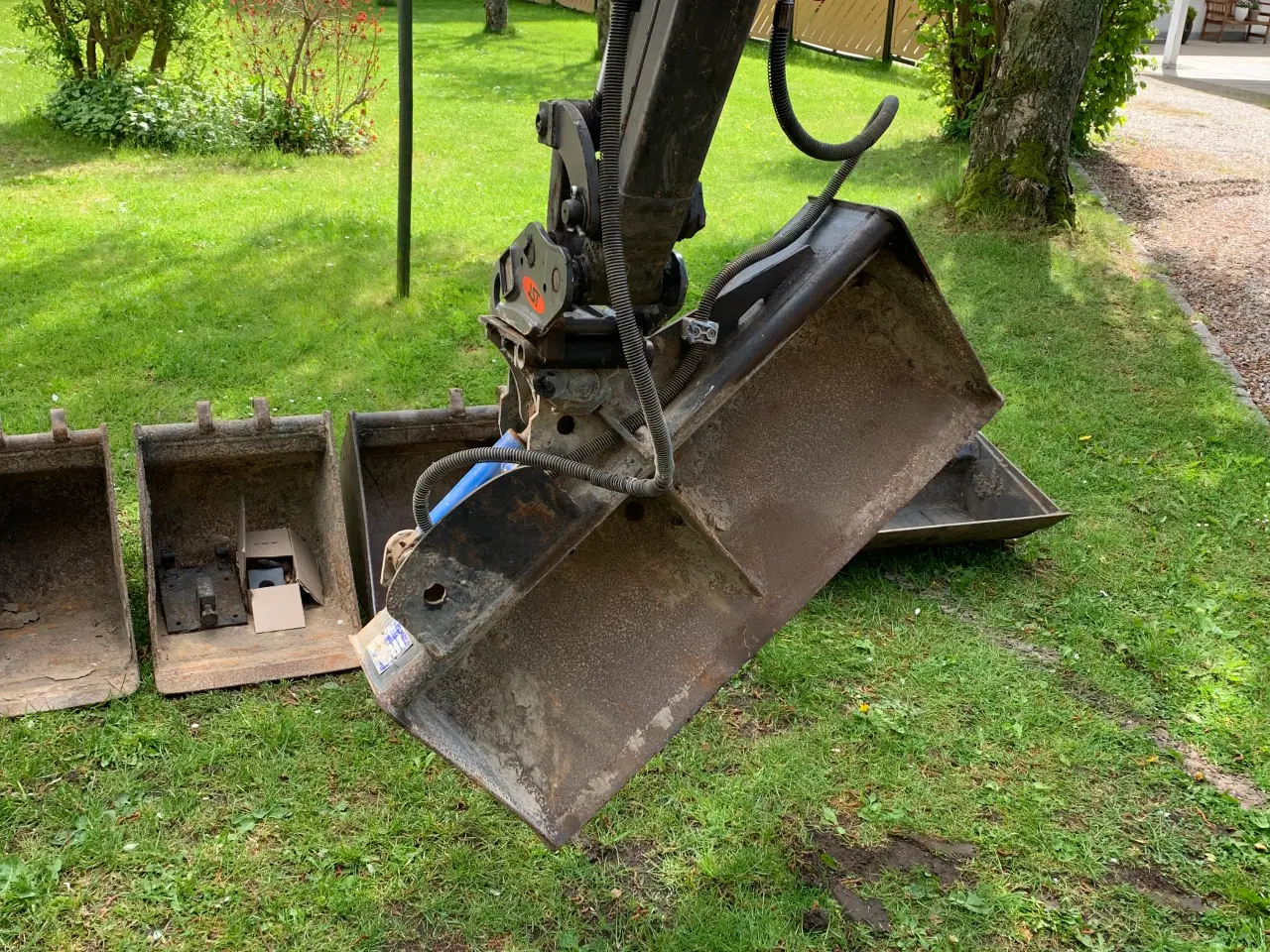 Billede 16 - MOMSFRI - Minigraver , Volvo EC18E