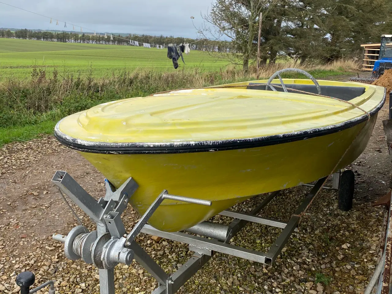 Billede 1 - Lille båd sælges billig