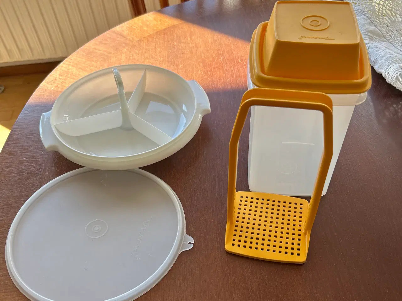 Billede 1 - Tupperware hejs op og cabere fad se billeder 
