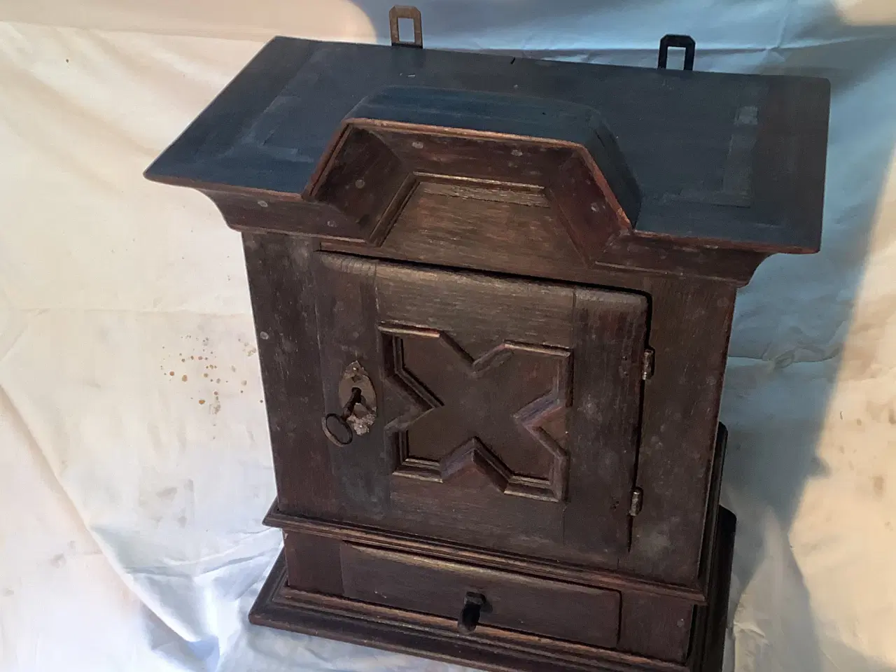 Billede 1 - Tobakskab  