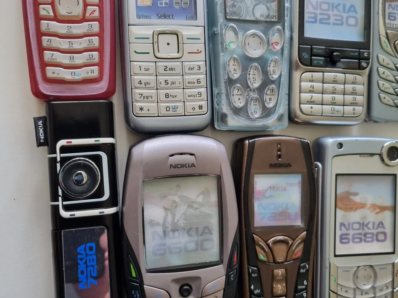 Billede 1 - Nokia mobiltelefoner fra udstilling.
