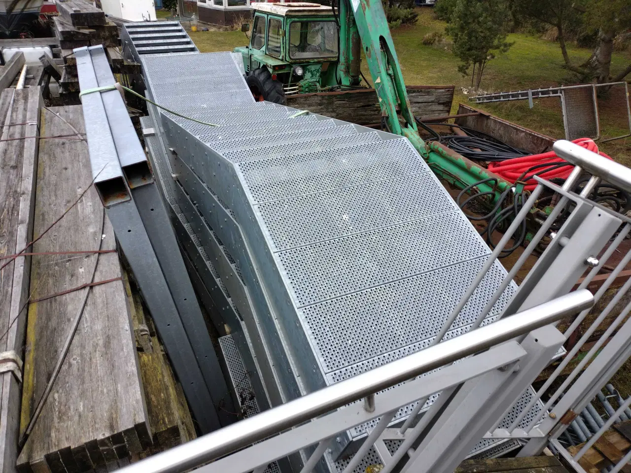 Billede 5 - Brandtrappe med repos 