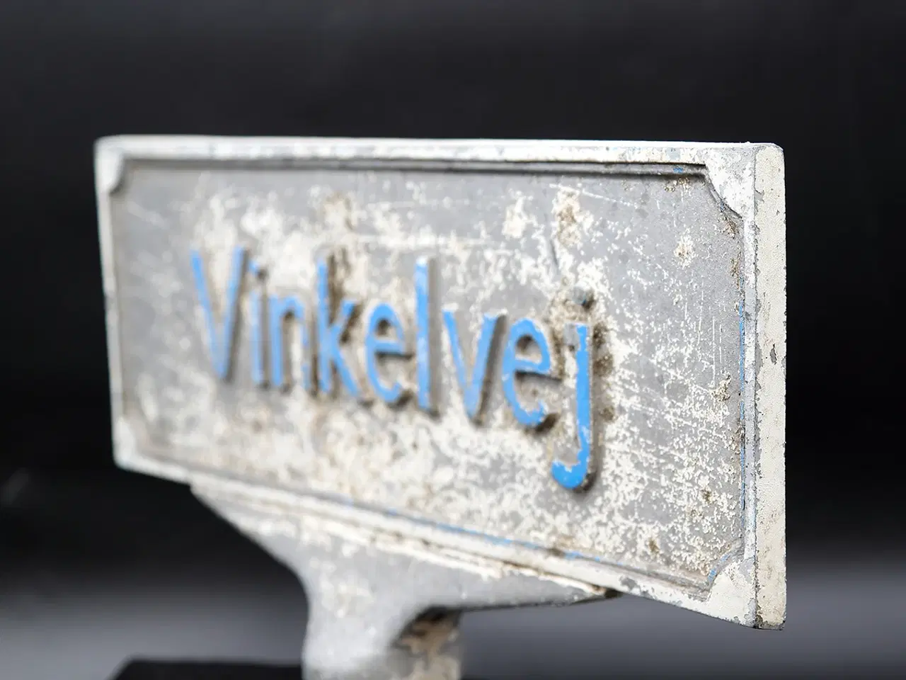 Billede 3 - Vintage dansk vejskilt “Vinkelvej” i aluminium