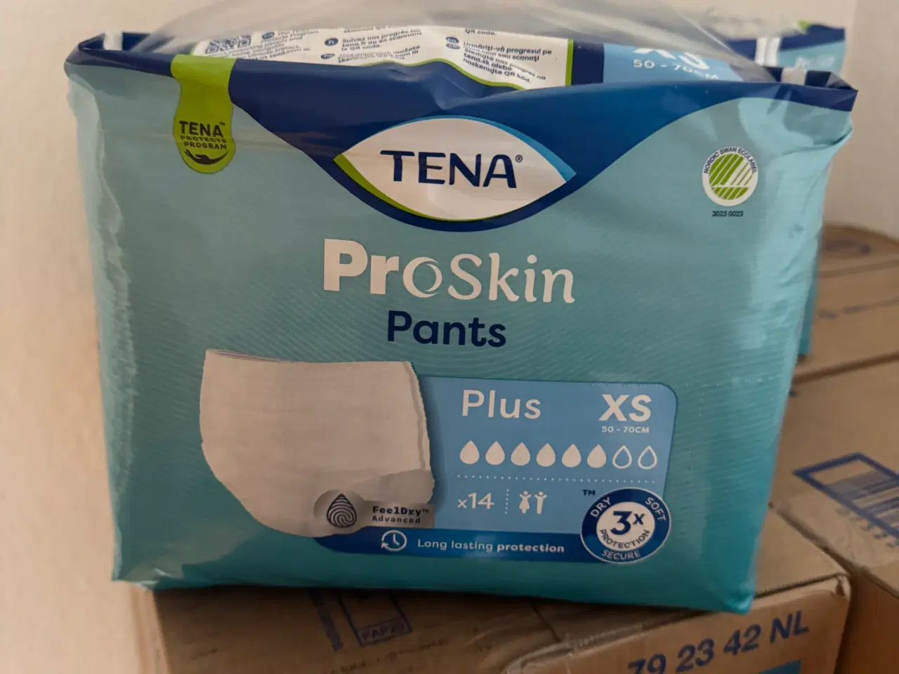 Billede 1 - TENA ProSkin Pants Plus er buksebleer, 18 pk