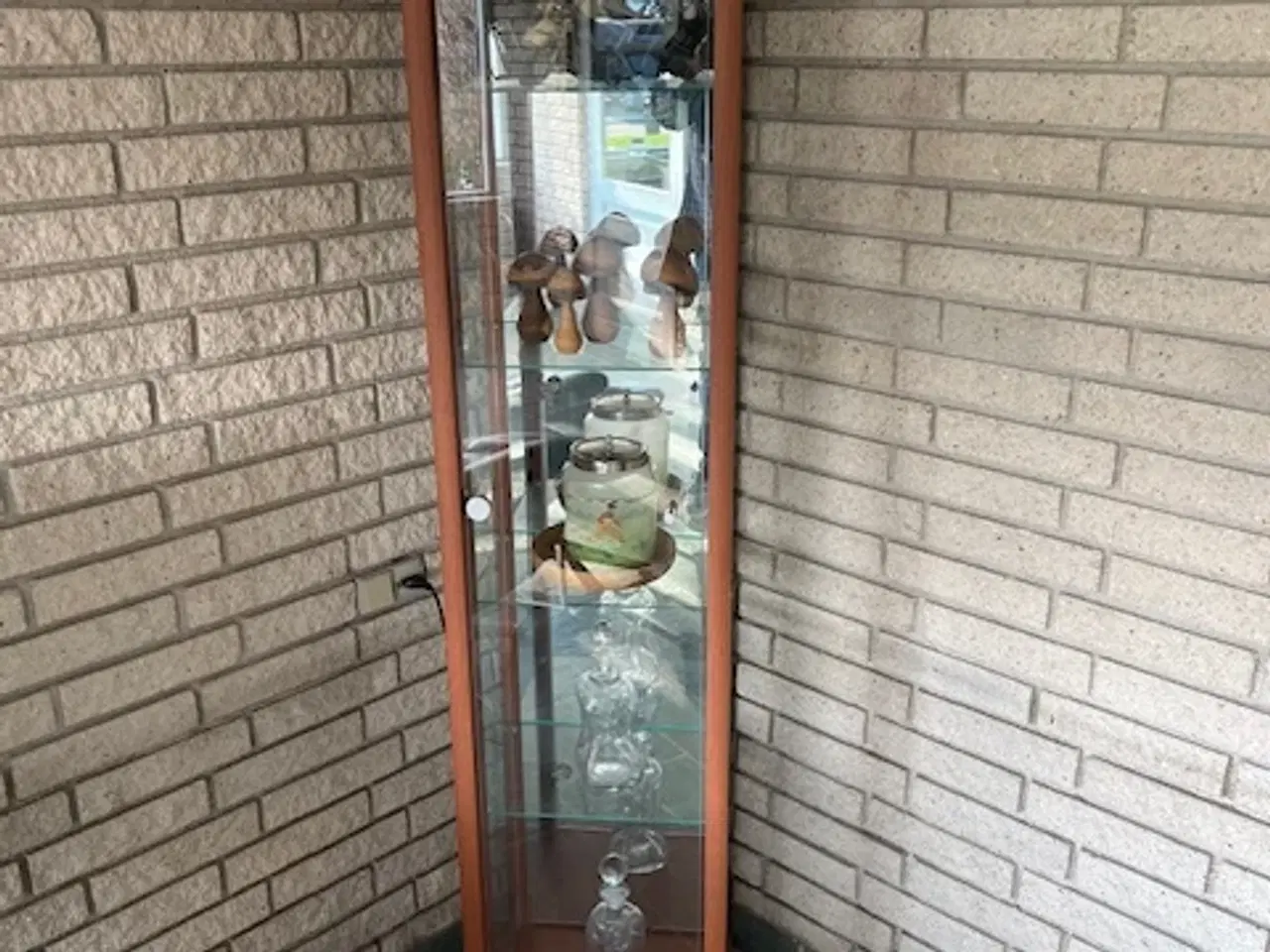 Billede 1 - Vitrine skab