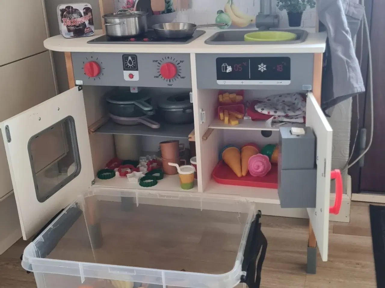 Billede 1 - Legekøkken