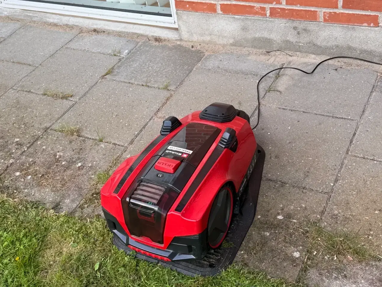 Billede 3 -  Kvalitets  Robot Plæneklipper Fra Tyske Einhell, 