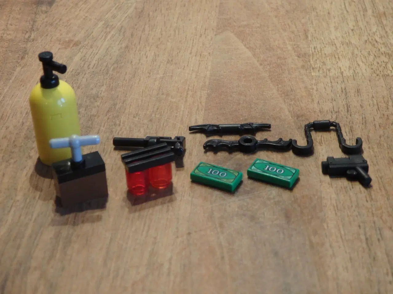 Billede 2 - LEGO : BATMAN : 7787  (Sjældent sæt)