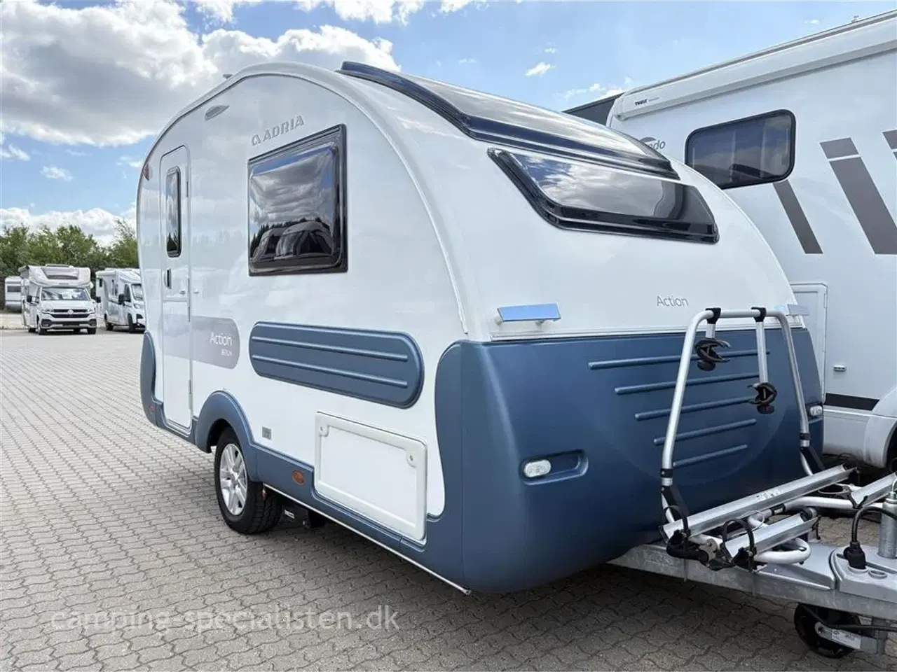Billede 2 - 2018 - Adria Action 361 LH Panorama   Adria Action 361 LH 2018 - Se den nu hos Camping-Specialisten.dk