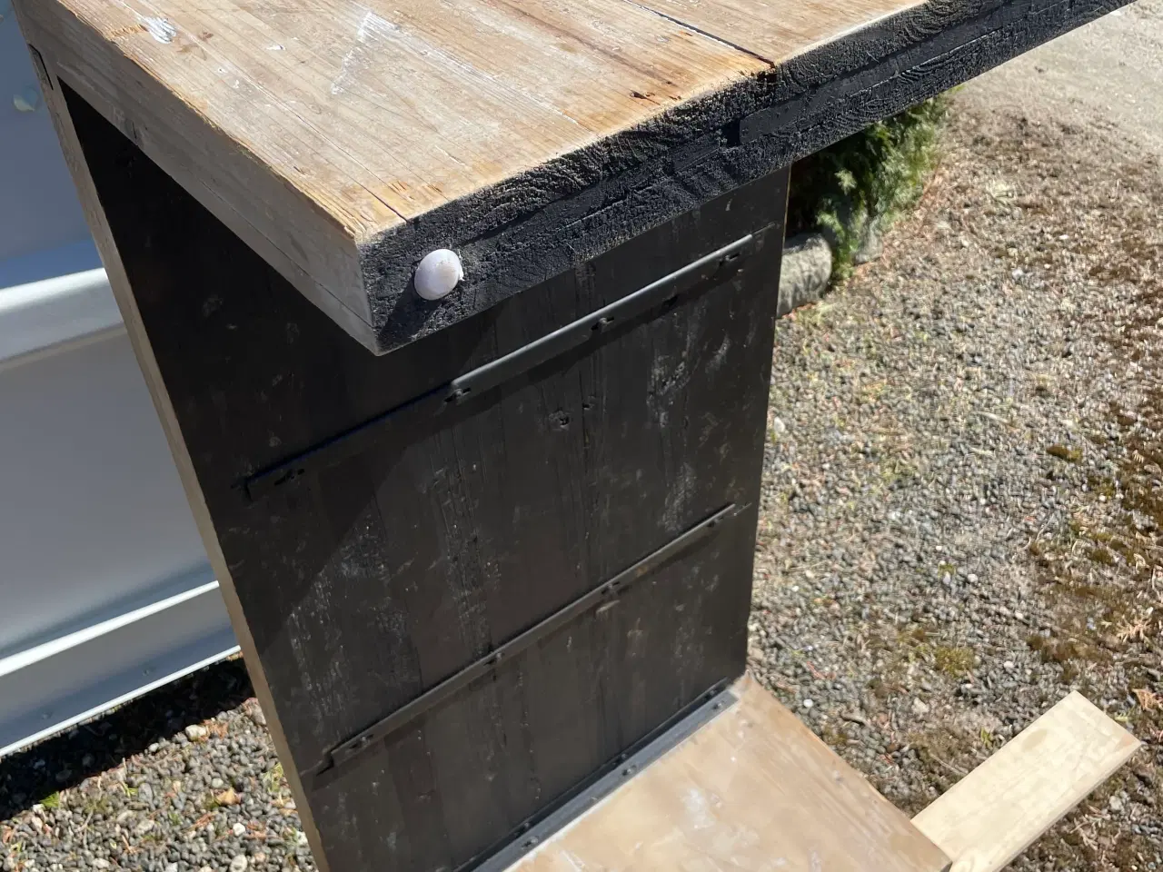 Billede 16 - Rustikt og råt sofabord fra “Recycled Wood “