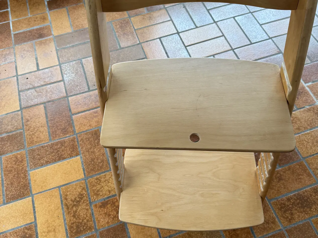 Billede 1 - Høj stol