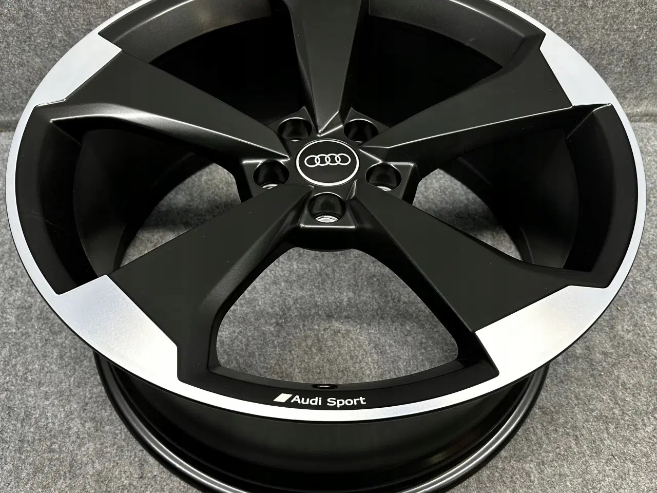 Billede 1 - AUDI A4 A5 B9 8W 8W0 20 9.0" x 20" 5x112 ET 34