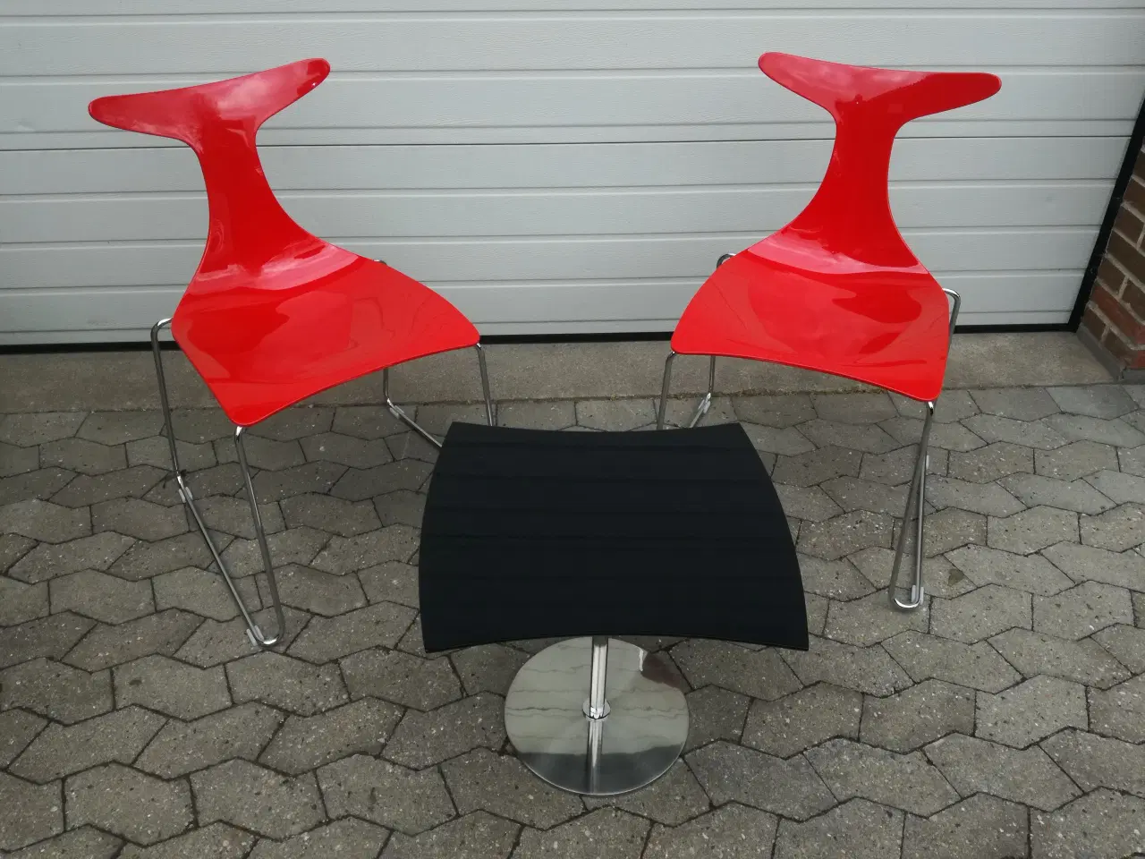 Billede 1 - 2 røde DELFY stole