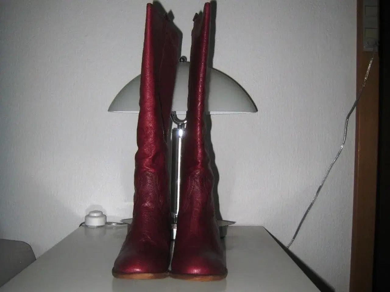 Billede 1 - Rødvinsfarvet Børstede Svineskindsstøvle