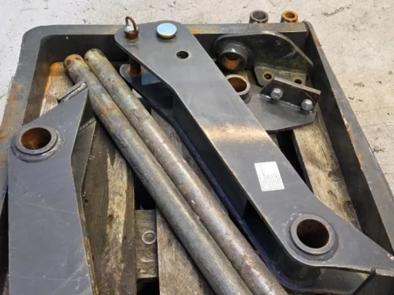 Billede 6 - New Holland B115C Pallegafler Kit 87310367