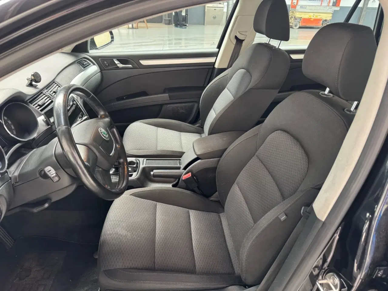 Billede 8 - Skoda Superb 3,6 FSi Elegance Combi DSG 4x4