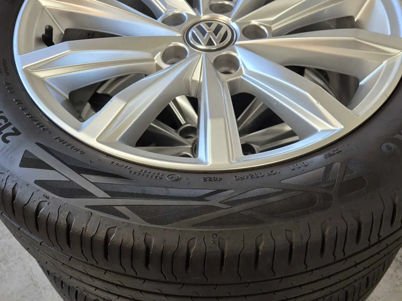 Billede 8 - VW "LONDON" MODEL ORIGINAL ALUFÆLGE MED SOMMERDÆK 