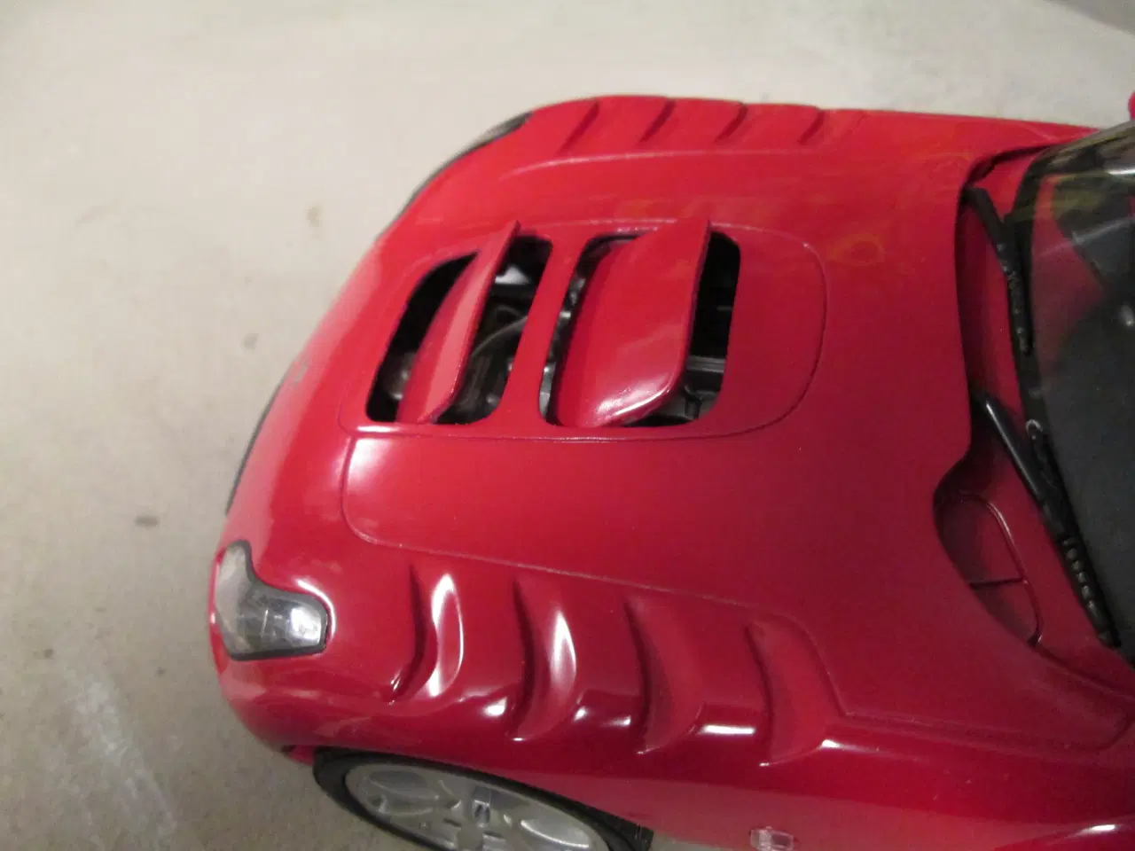 Billede 3 - Modelbil  1:18   Tvr Sagaris   Jadi  