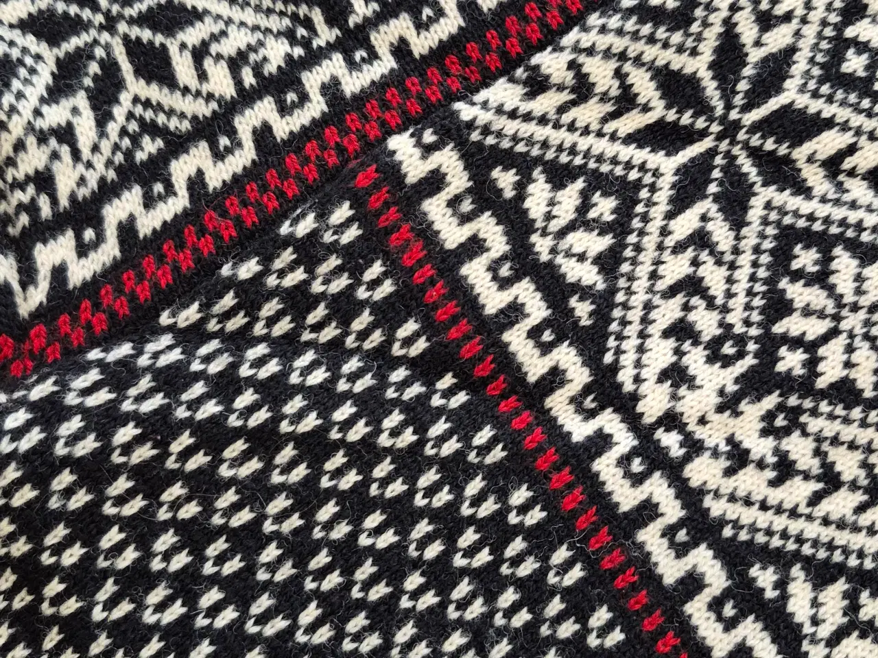 Billede 4 - Norsk striktrøje uld str. M