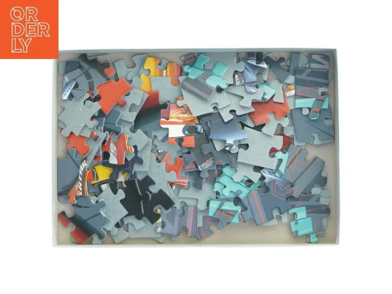 Billede 2 - Disney Pixar Cars puslespil fra Disney (str. 112 brikker 44x30 cm)