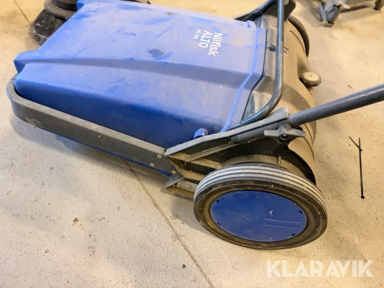 Billede 6 - Fejemaskine Nikfisk Alto BK900