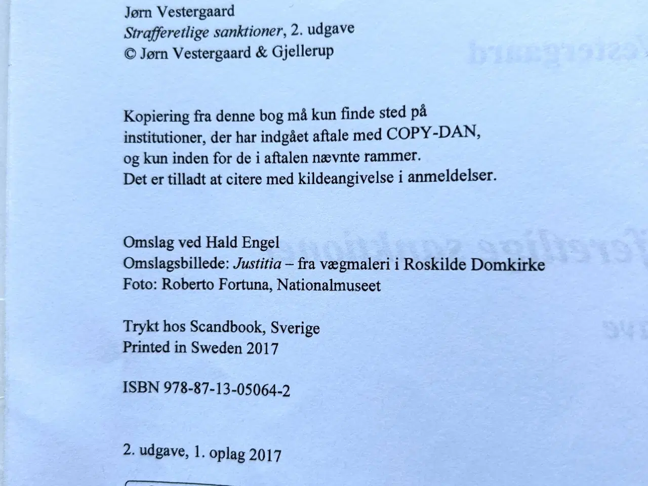 Billede 3 - Strafferetlige Sanktioner - 2. udgave Af Jørn Vest
