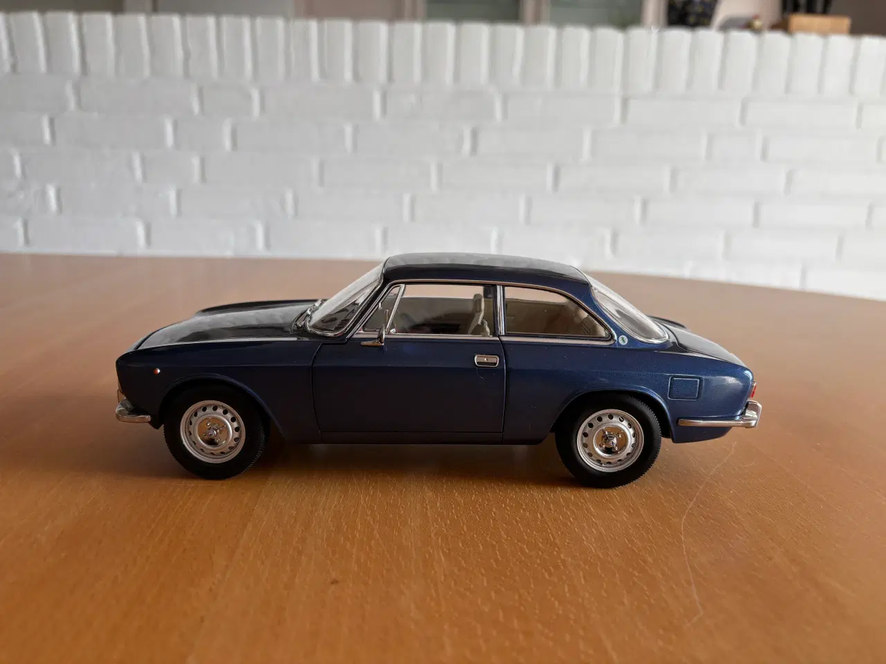 Billede 4 - Alfa Romeo 2000 GTV 1:18