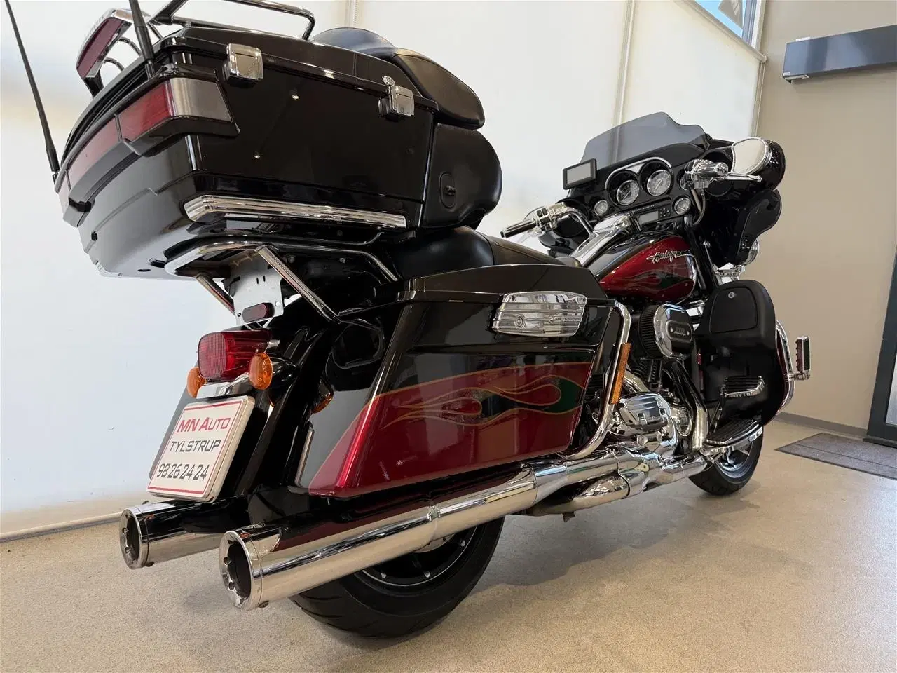 Billede 2 - Harley-Davidson FLHTCUSE Electra Glide Ultra Classic CVO 110"