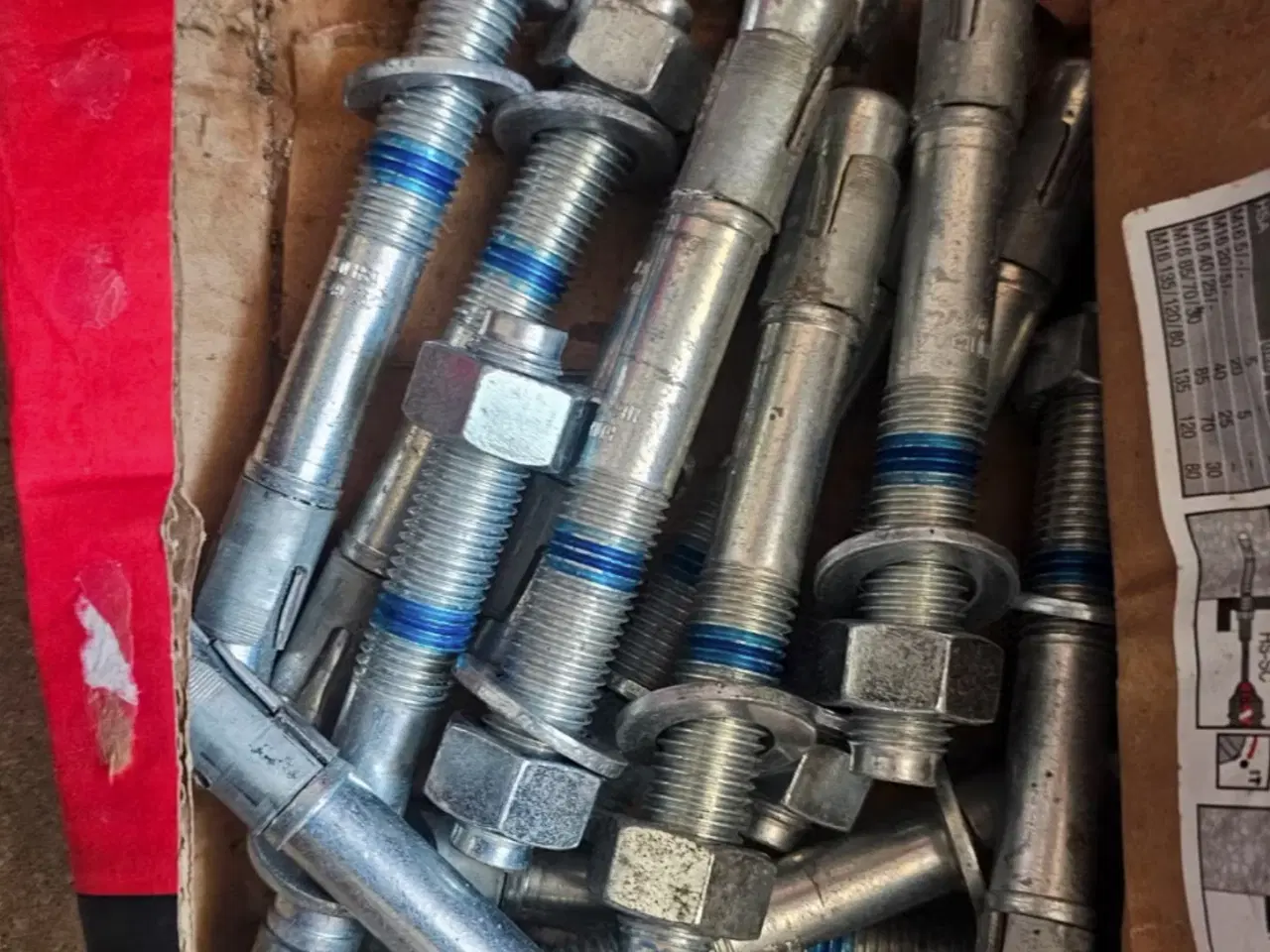 Billede 14 - KÆMPELOT Hilti fastgørelse