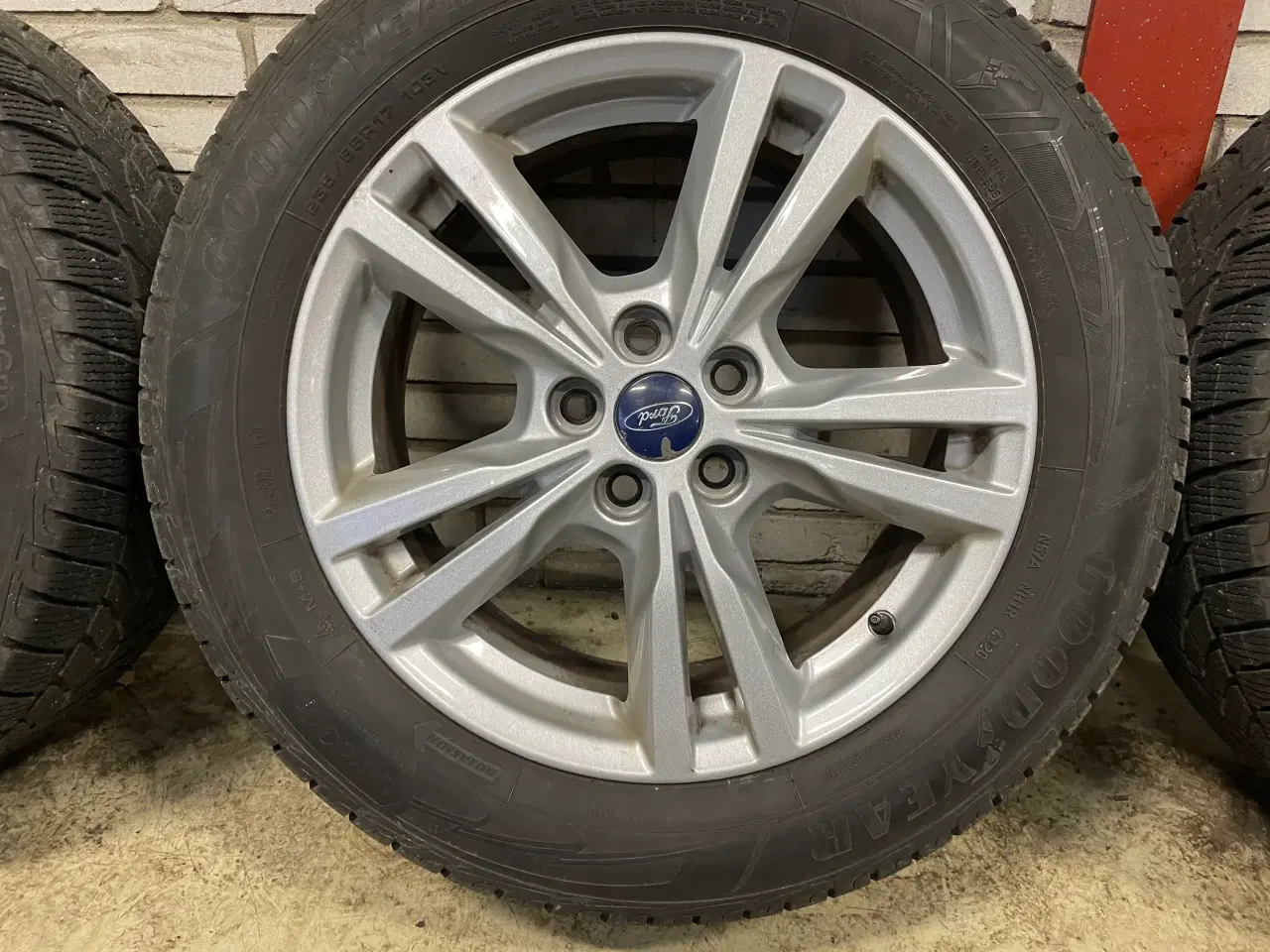 Billede 6 - 17 Ford S-max 235/55r17 Ref.258 vinter