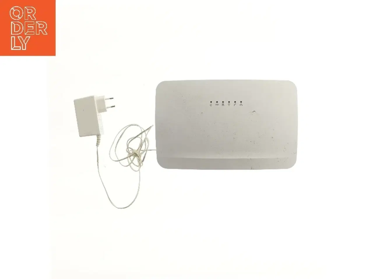 Billede 1 - Internet router med strømadapter fra Sagemcom (str. 29x19 cm)