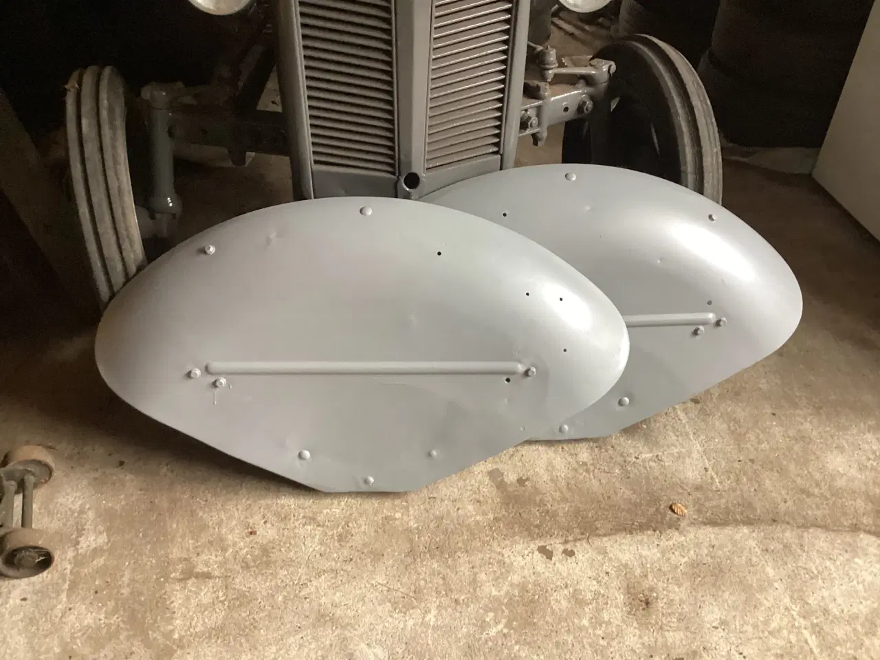 Billede 1 - 2 skærme Ferguson uden rust og grundet