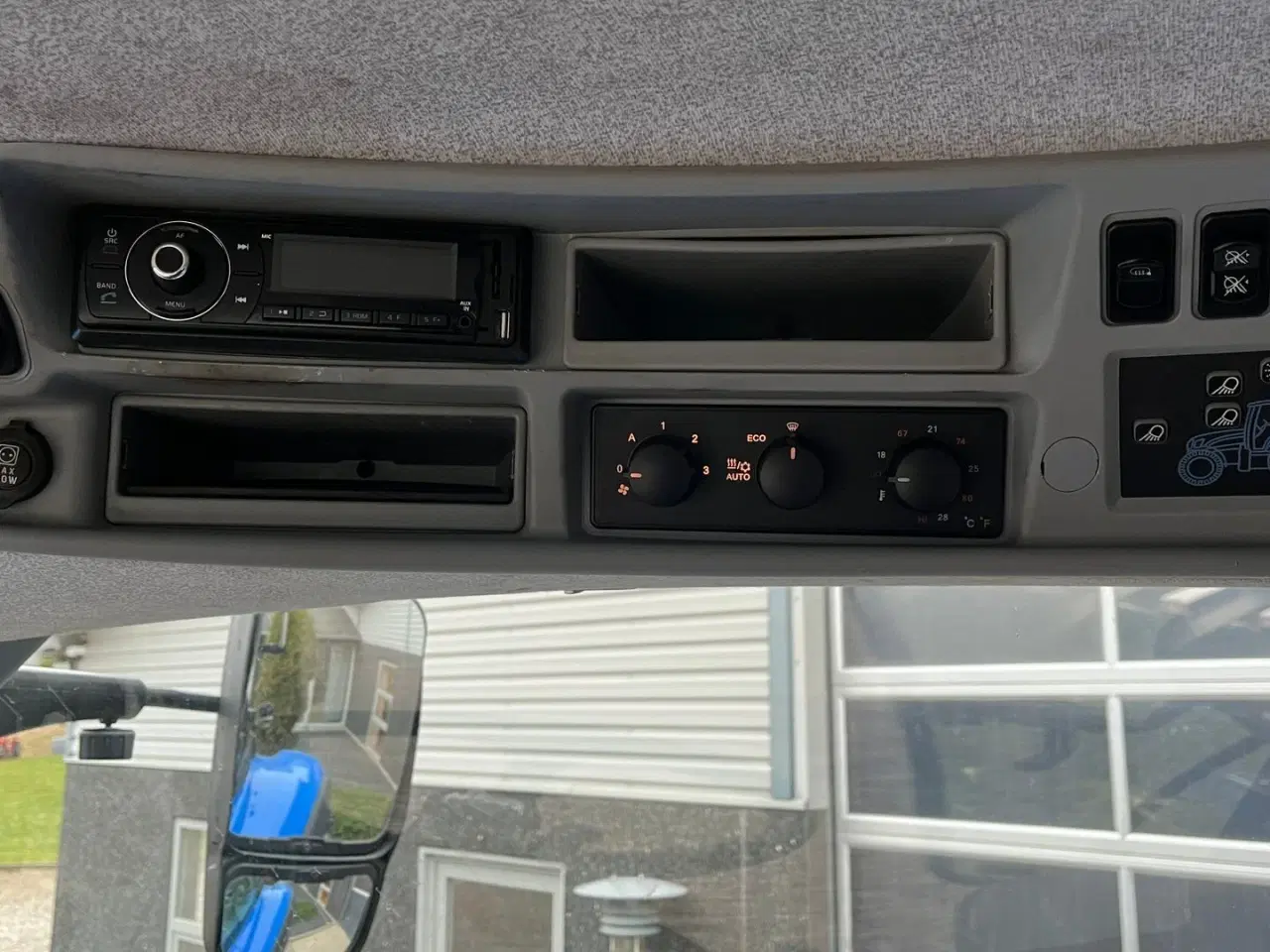 Billede 10 - New Holland T7.315 Med frontlift