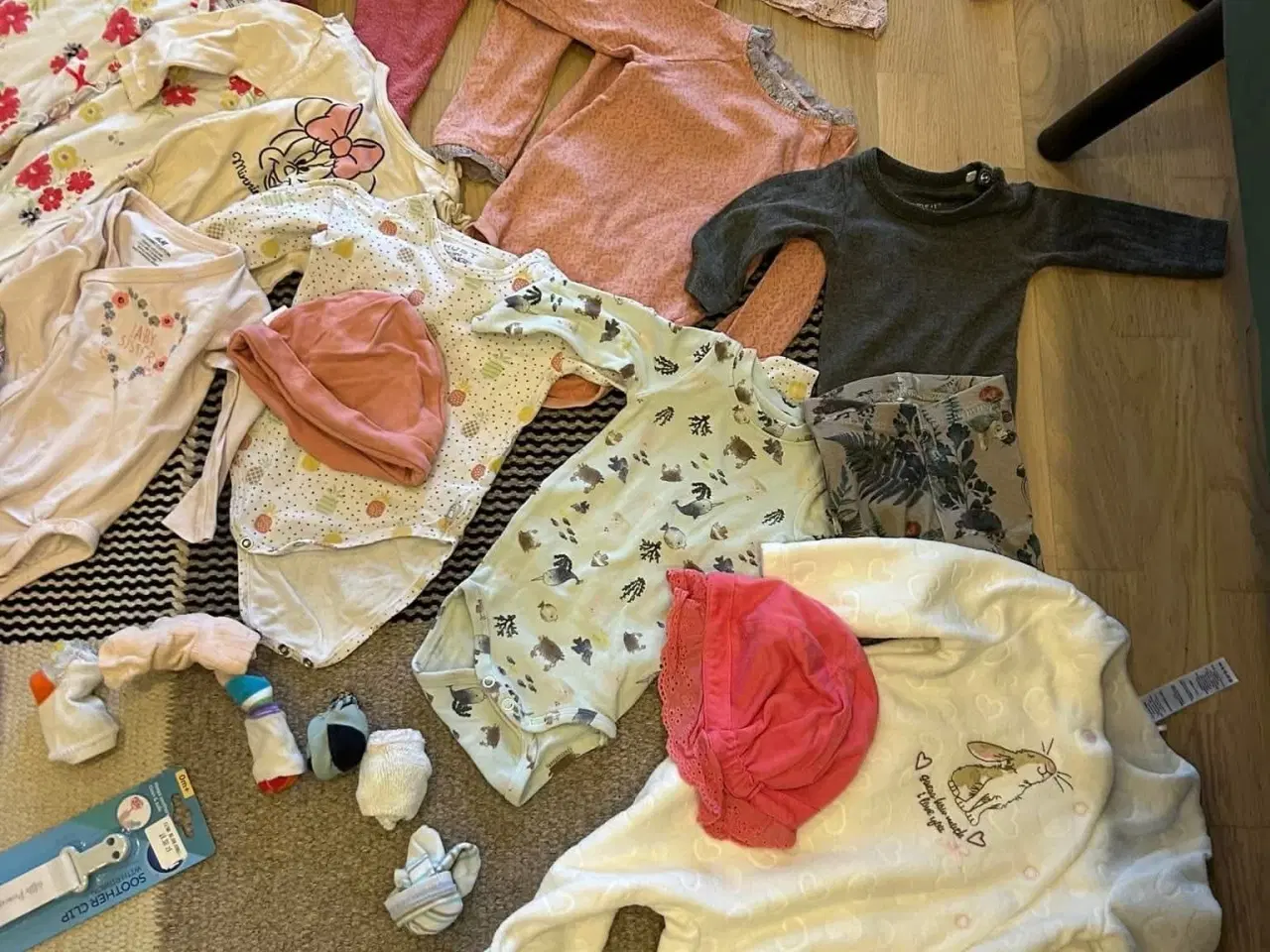 Billede 4 - Baby pigetøjs pakke 0-9mdr 