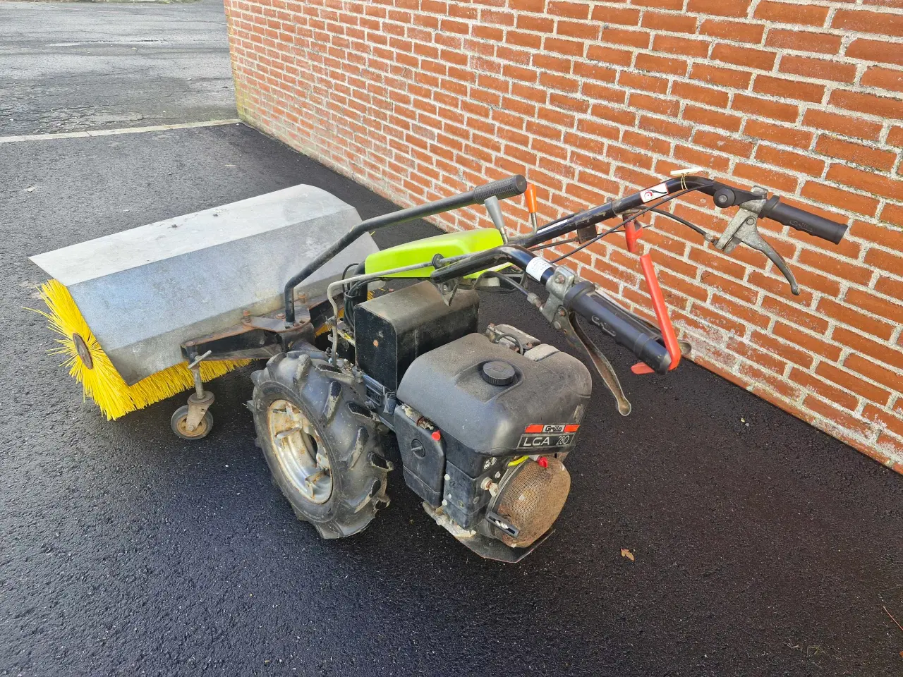 Billede 11 - Grillo G107d 2-Hjulet Traktor med kost