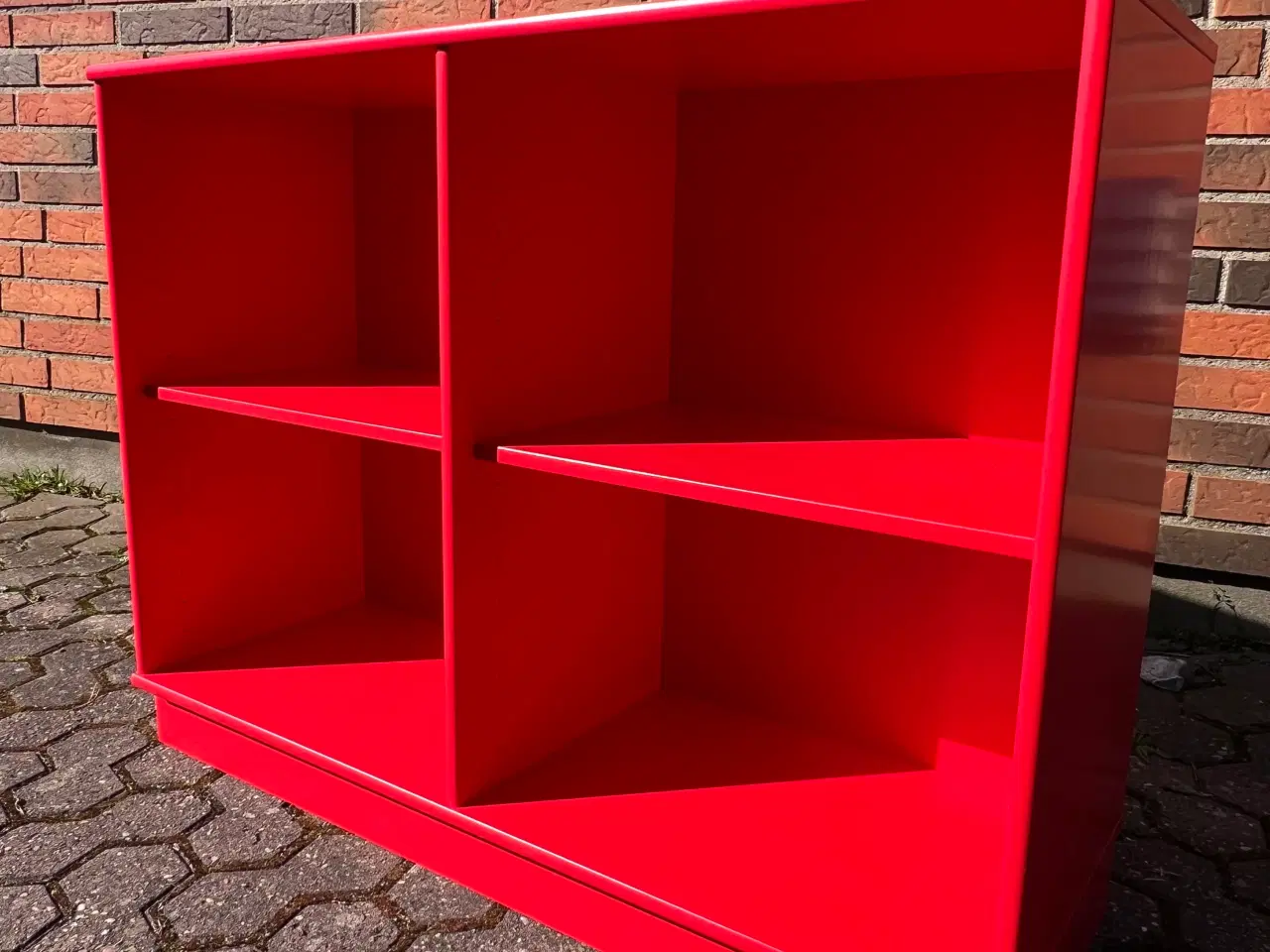 Billede 1 - Reol Mistral med sokkel og vægophæng