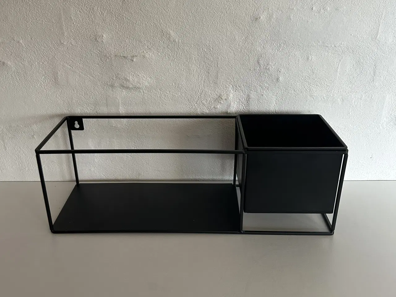 Billede 1 - Væghylde