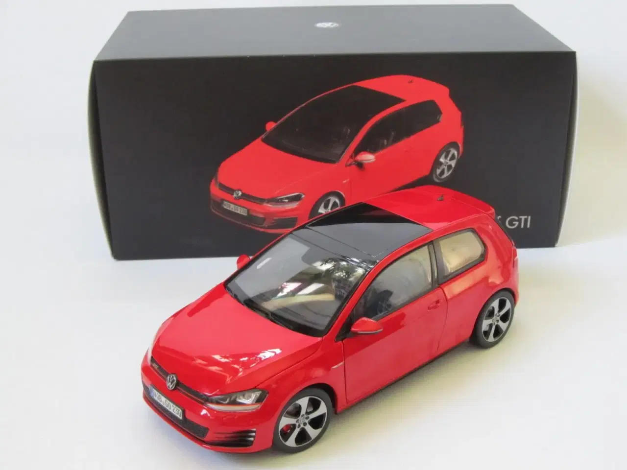 Billede 1 - 2013 VW Golf 7 GTI 1:18