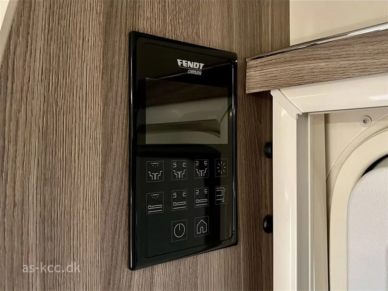 Billede 19 - 2018 - Fendt Tendenza 515 SF   Fendt Tendenza 515 SF årg. 2018. Mover 4 sovepladser, 5 siddepladser.