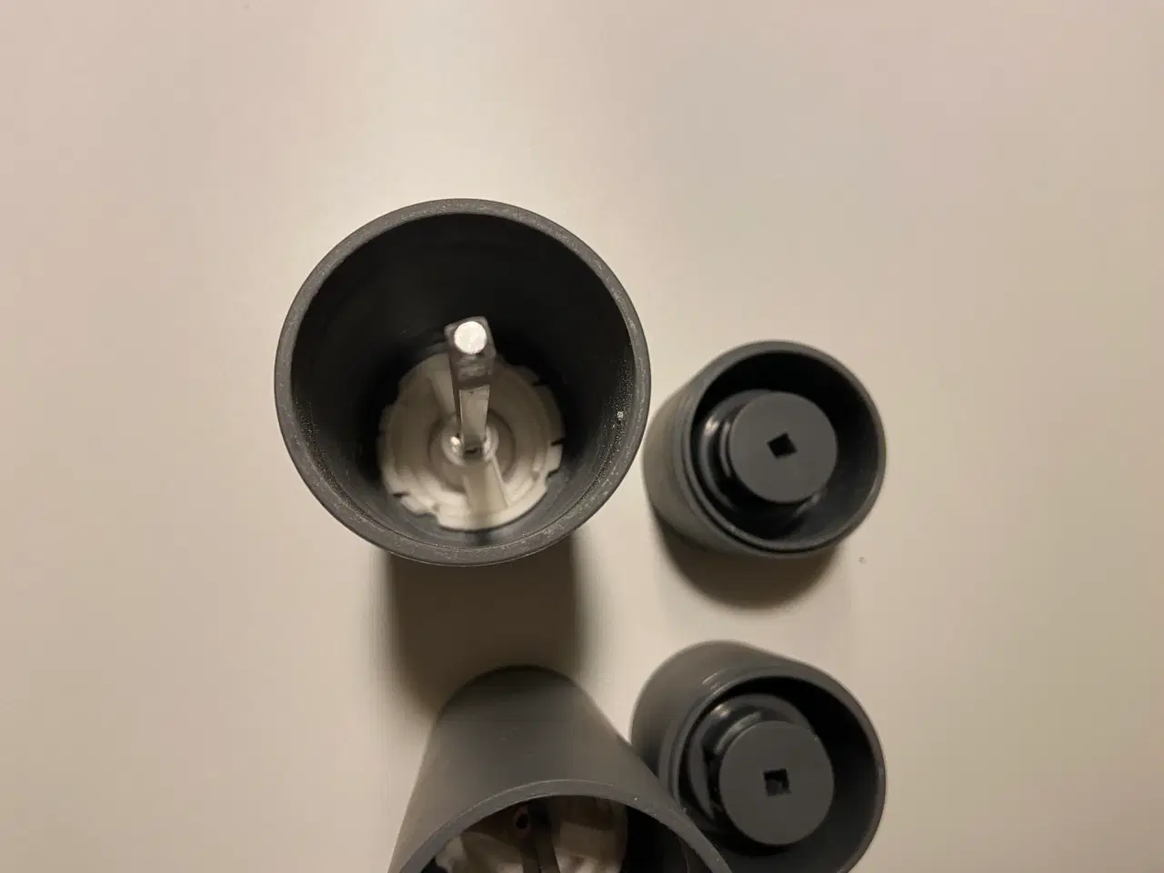 Billede 9 - Zone Rör salt/peber kværn, grå