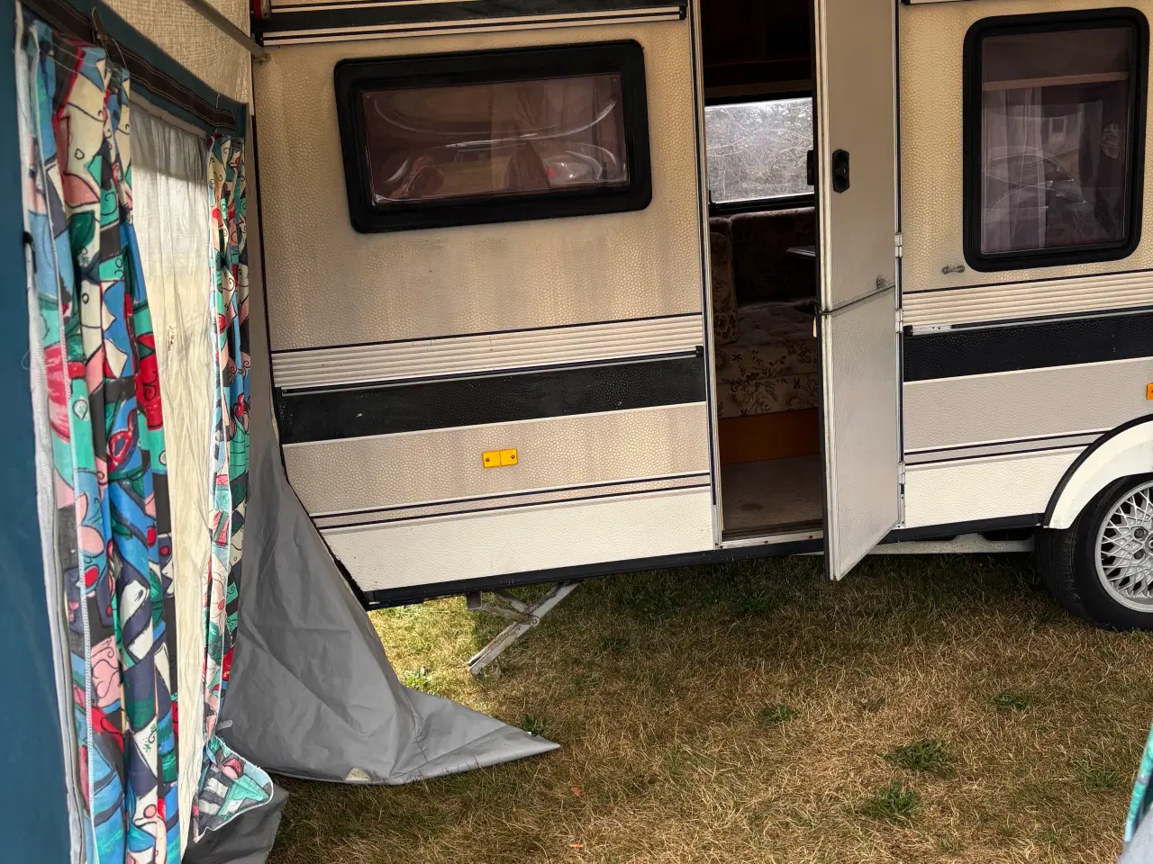 Billede 2 - Campingvogn Hobby 12 