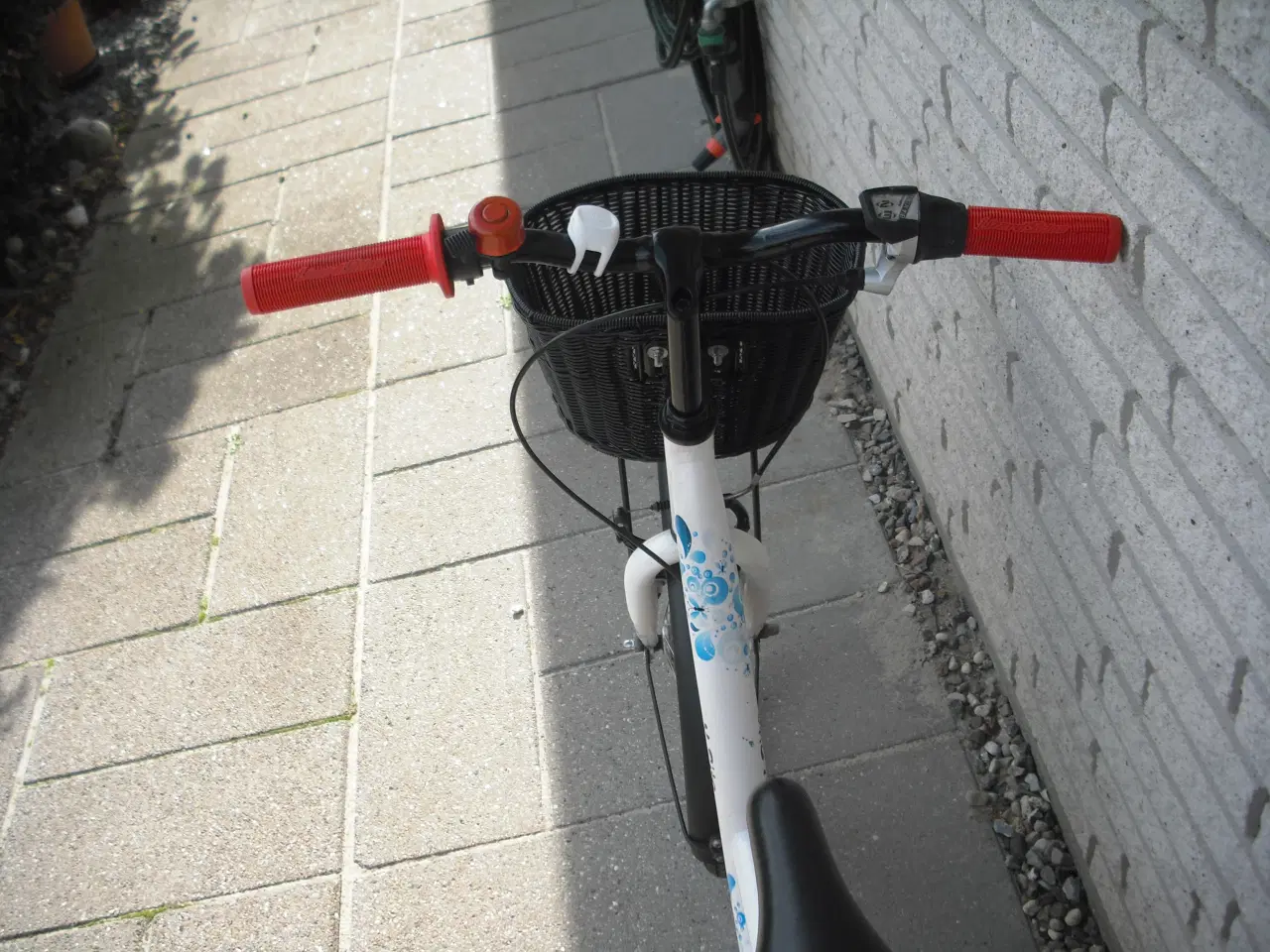 Billede 5 - Pæn 20`` Pigecykel.