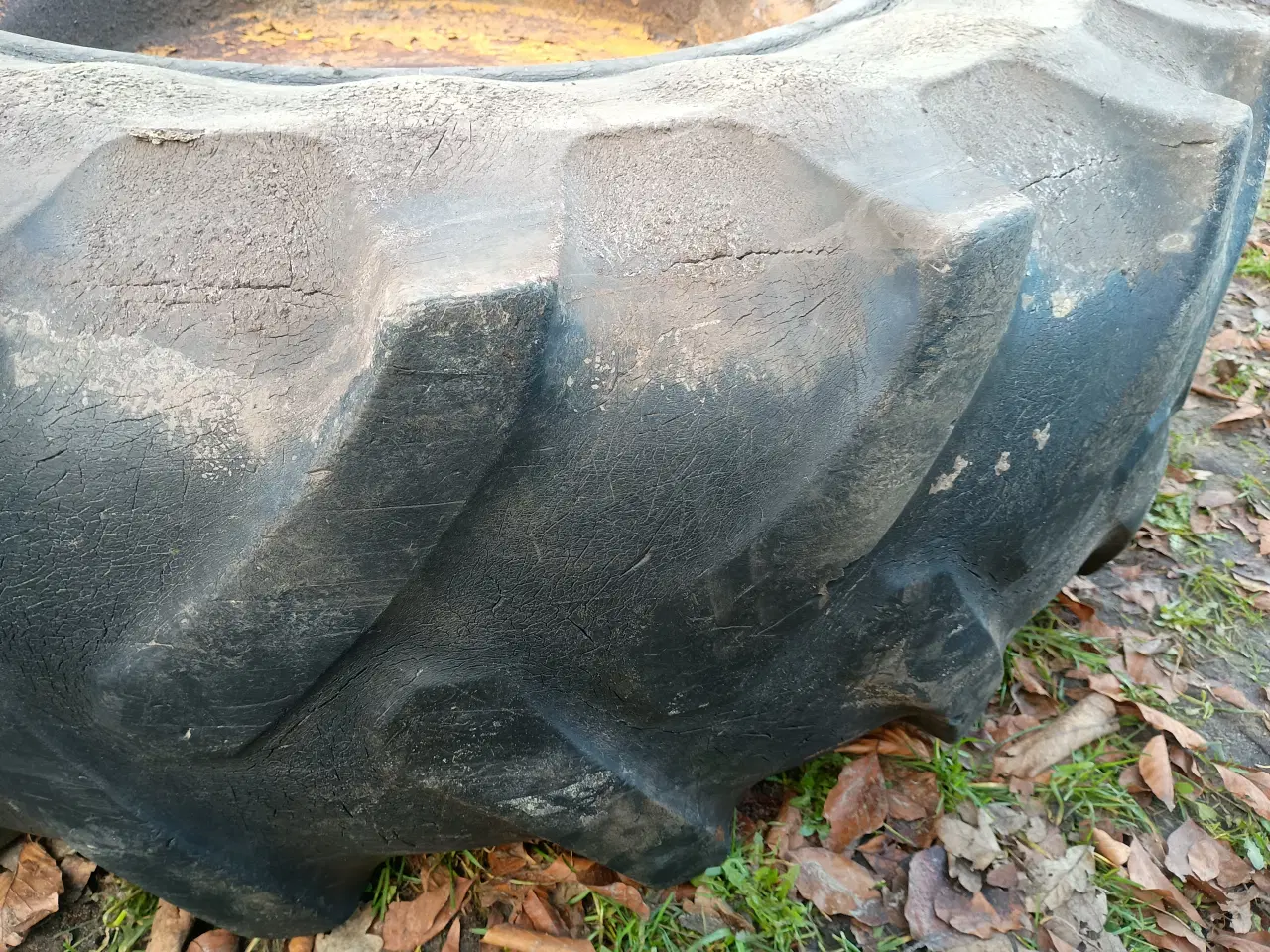 Billede 6 - 28 tommer bagdæk til gravemaskine 