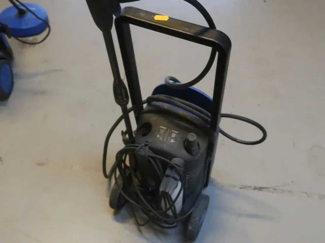 Billede 2 - Højtryksrenser NILFISK CORE 125