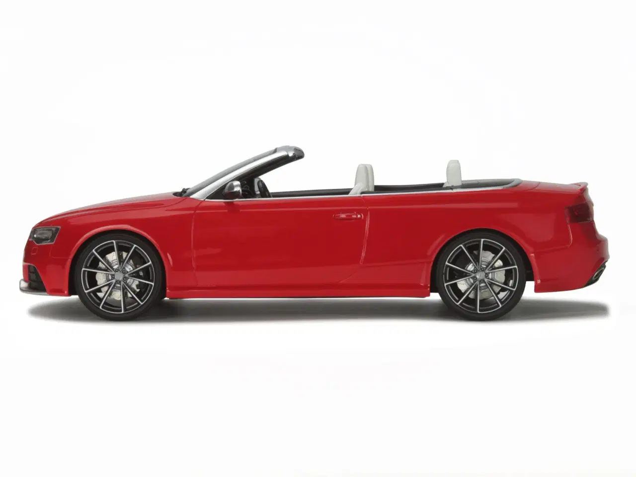 Billede 3 - 2012 Audi RS5 Cabrio 1:18 Limited Edition 120/300