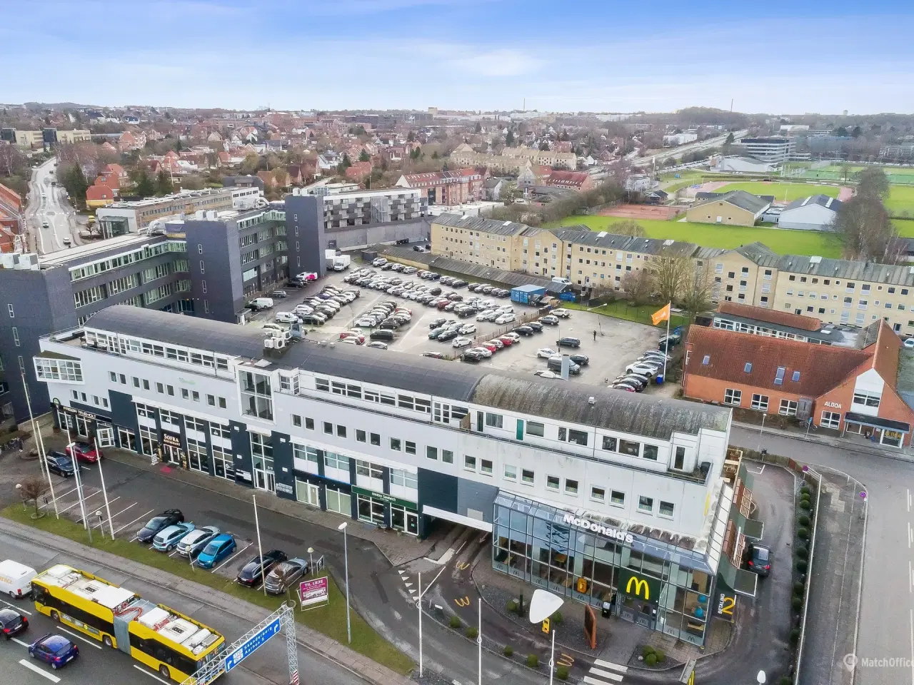 Billede 15 - Moderne kontorlokale med synlig placering